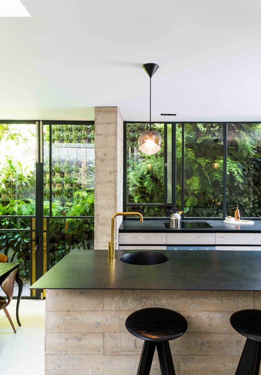 House IIIA by Fold Architects