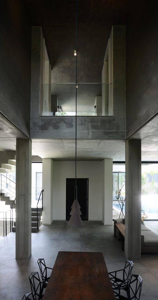 House in Iran by Kamran Heirati