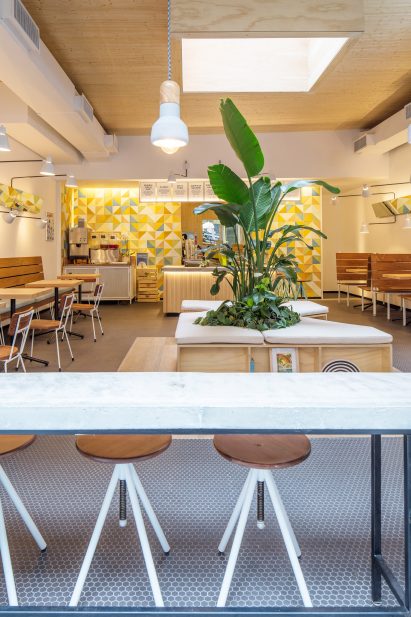Humblefish Restaurant by Architecture Outfit