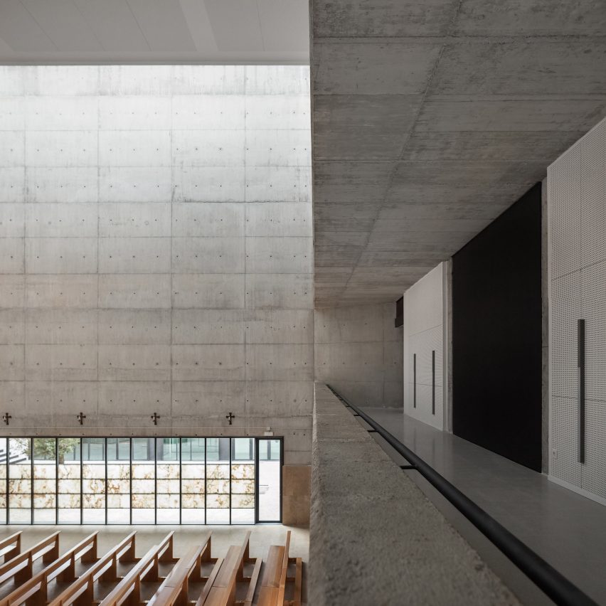 Iglesia Bonavista en Tarragona by Gimeno Guitart