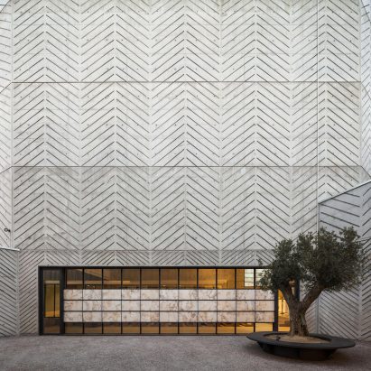 Gimeno + Guitart creates chevron-patterned concrete for church of Santa Maria Assumpta