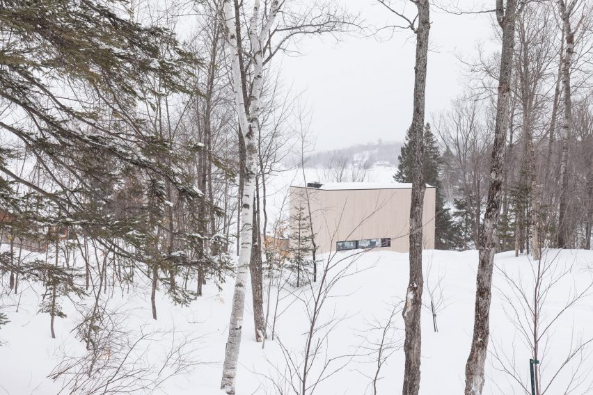 Lac Masson Residence by Atelier Pierre Thibault