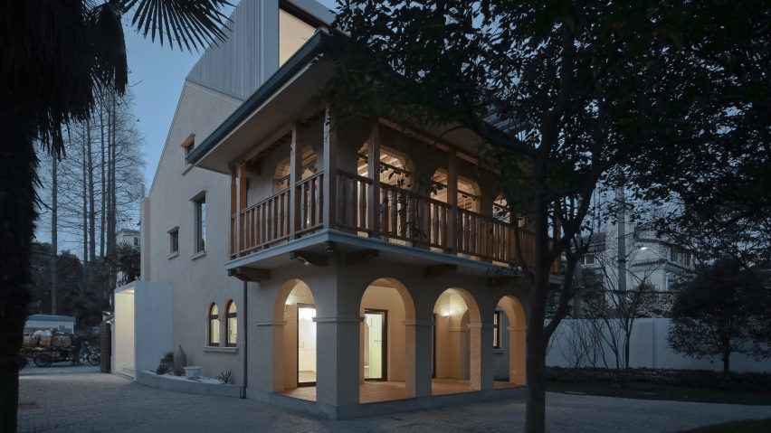 Ladislav Hudec Shanghai villa renovation by Atelier XÜK