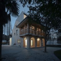 Ladislav Hudec Shanghai villa renovation by Atelier XÜK
