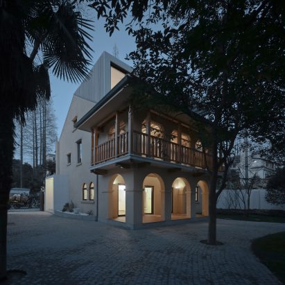 Ladislav Hudec Shanghai villa renovation by Atelier XÜK