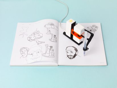 Line-us robot drawing arm