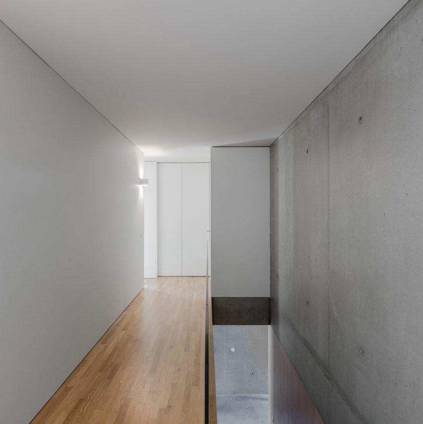 Mami house by NOArquitectos LDA