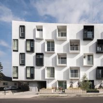 Mariposa1038 apartments by LOHA