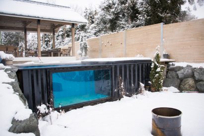 Modpool - cargo container converted into pool