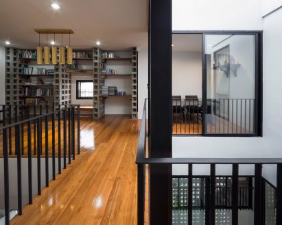 Multi-place house by EKAR Architects