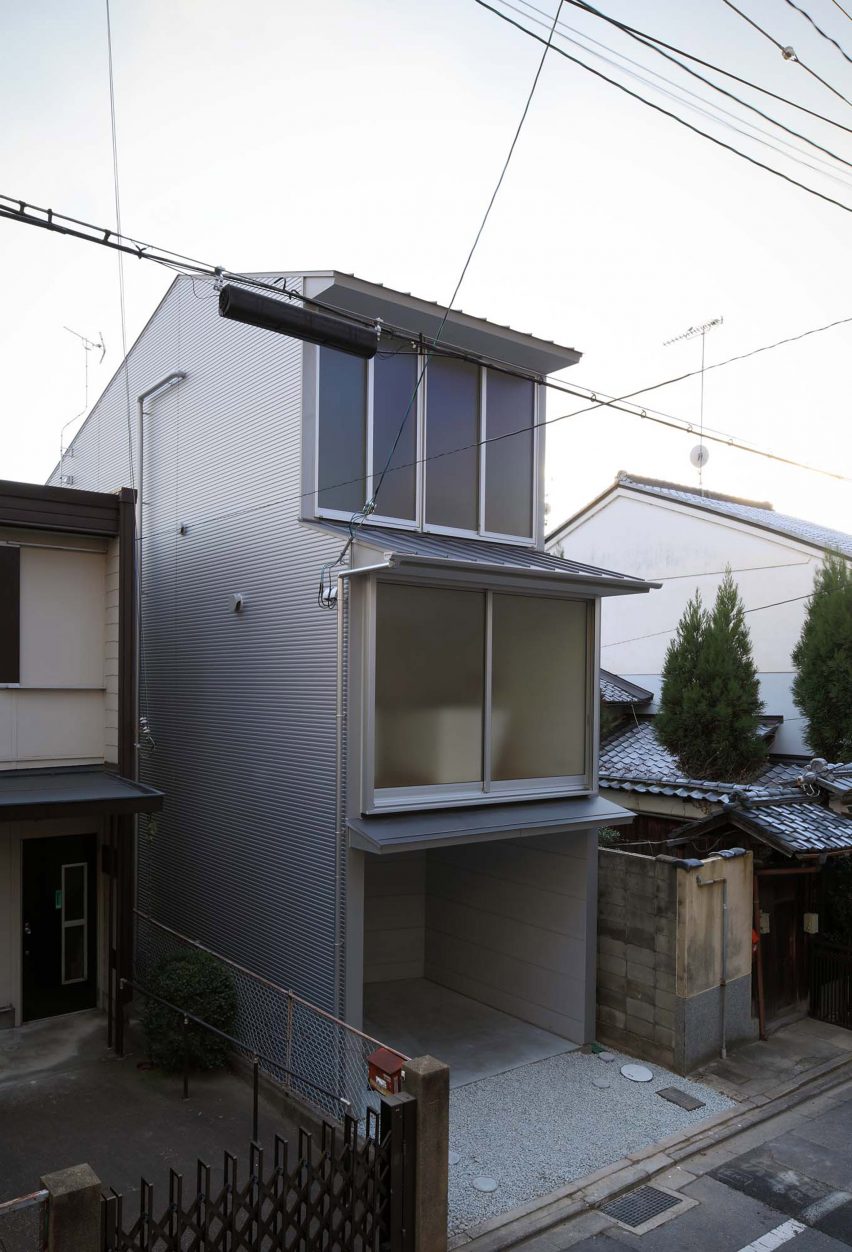 New Kyoto Townhouse 2 by Alphaville Architects