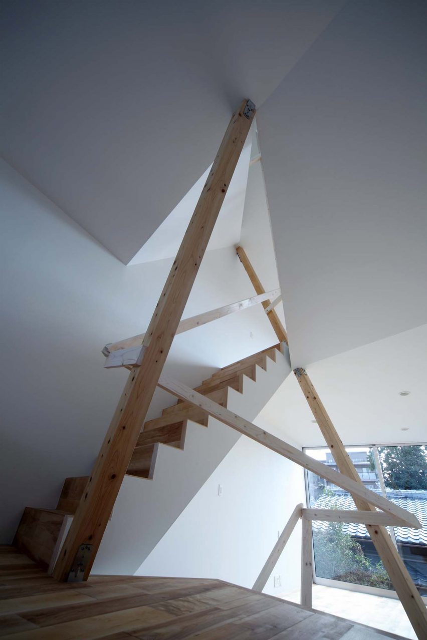 New Kyoto Townhouse 2 by Alphaville Architects