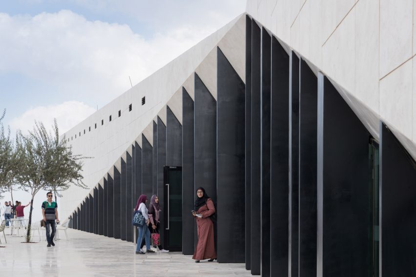 Palestinian Museum by Heneghan Peng