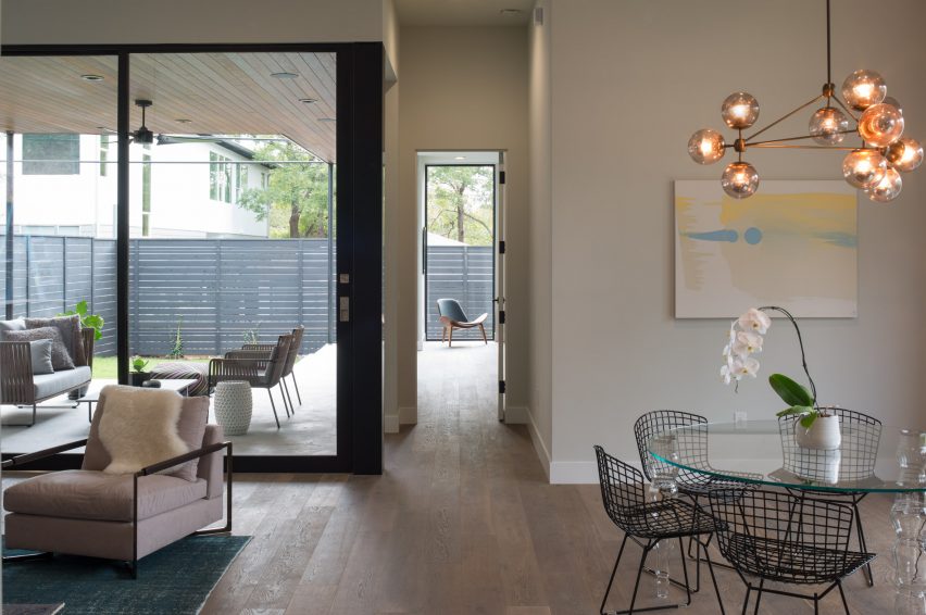 Palma Plaza Spec residence by Dick Clarke + Associates