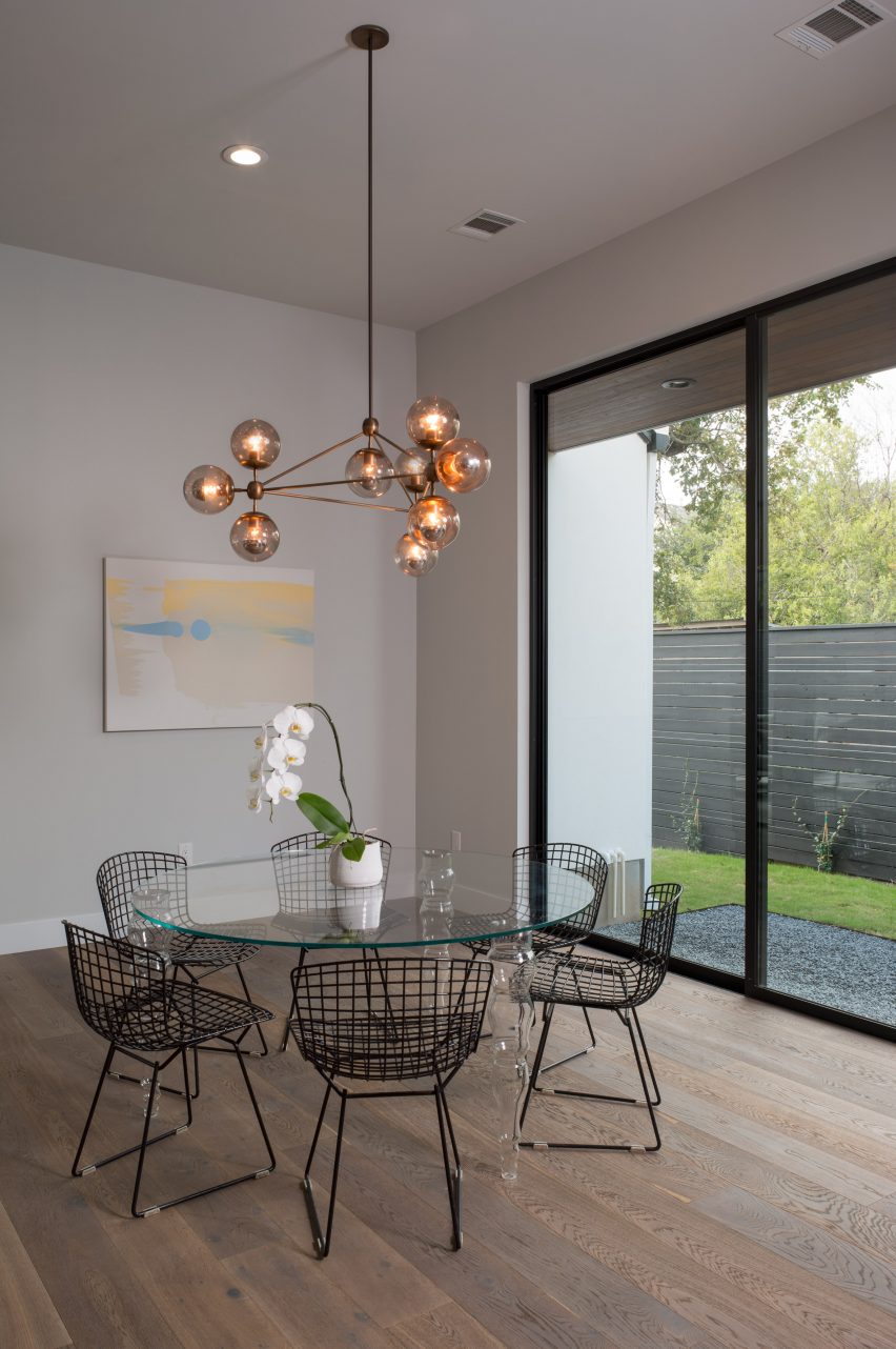 Palma Plaza Spec residence by Dick Clarke + Associates