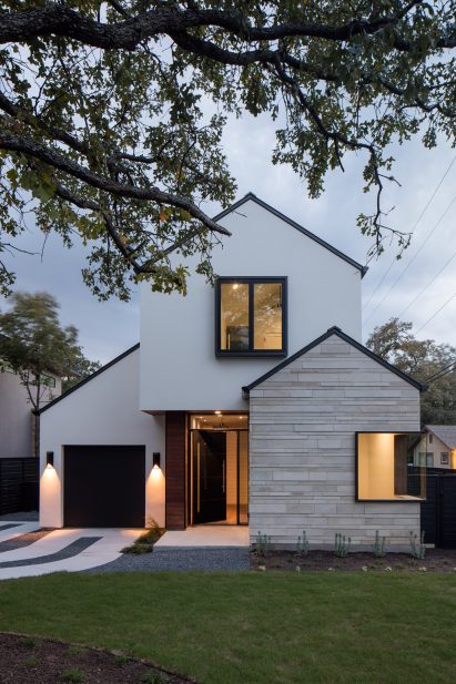 Palma Plaza Spec residence by Dick Clarke + Associates