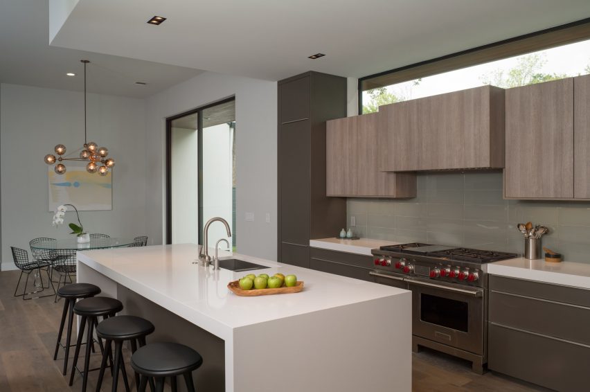 Palma Plaza Spec residence by Dick Clarke + Associates