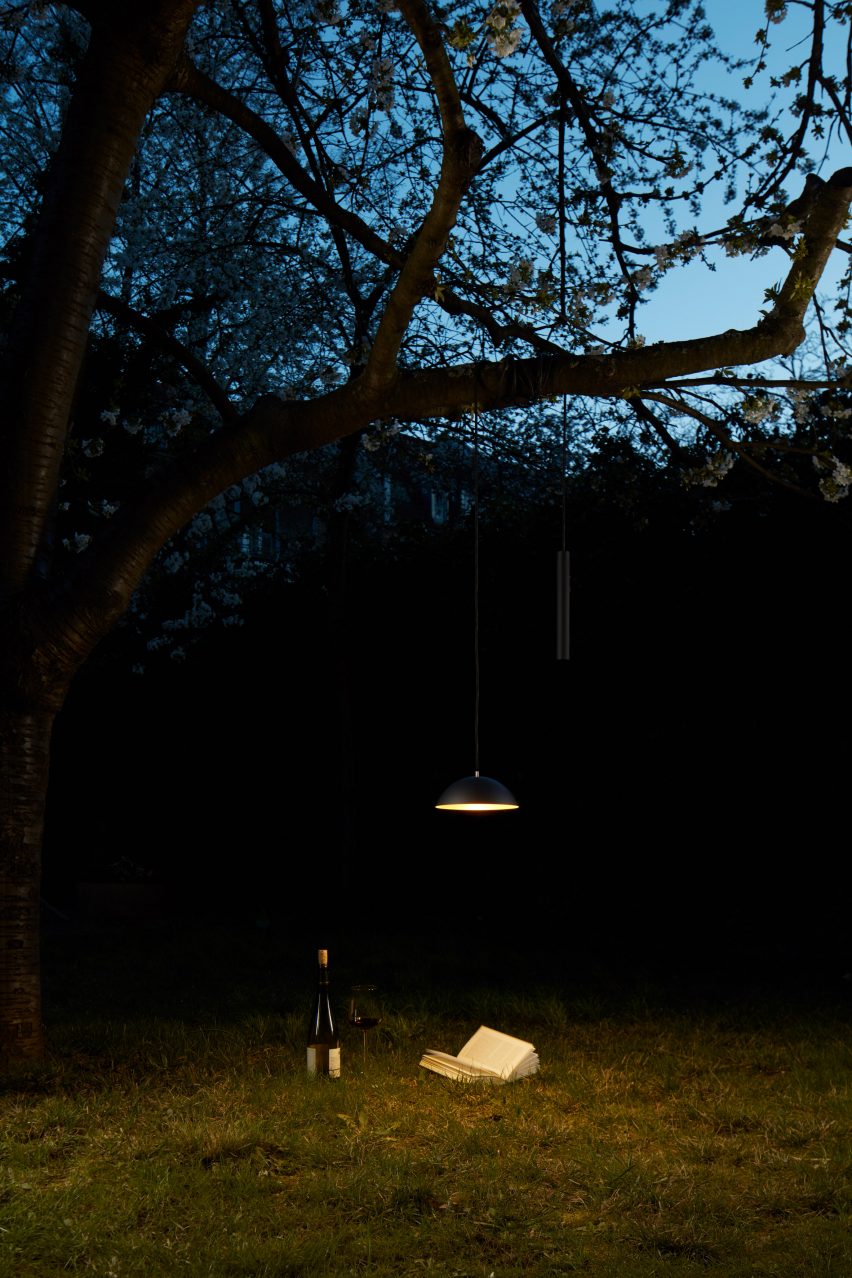 Pong USB light by Simon Diener for Nyta