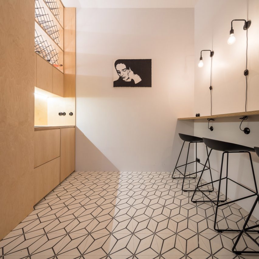 Pure Office by Sílvia Rocio + Mariana Póvoa