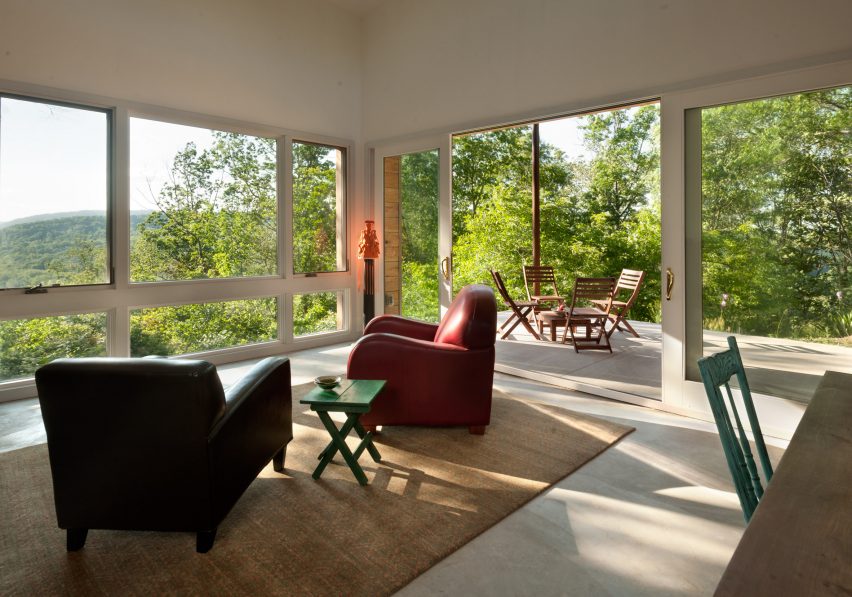 Ridge House by GriD Architects