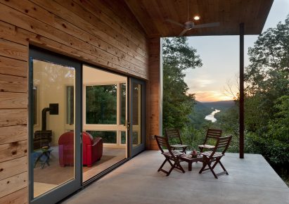 Ridge House by GriD Architects