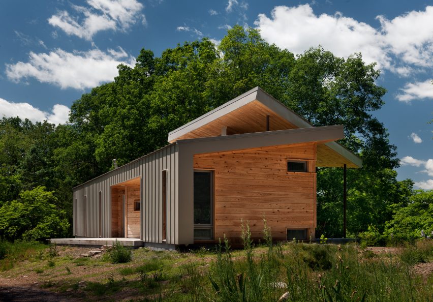 Ridge House by GriD Architects