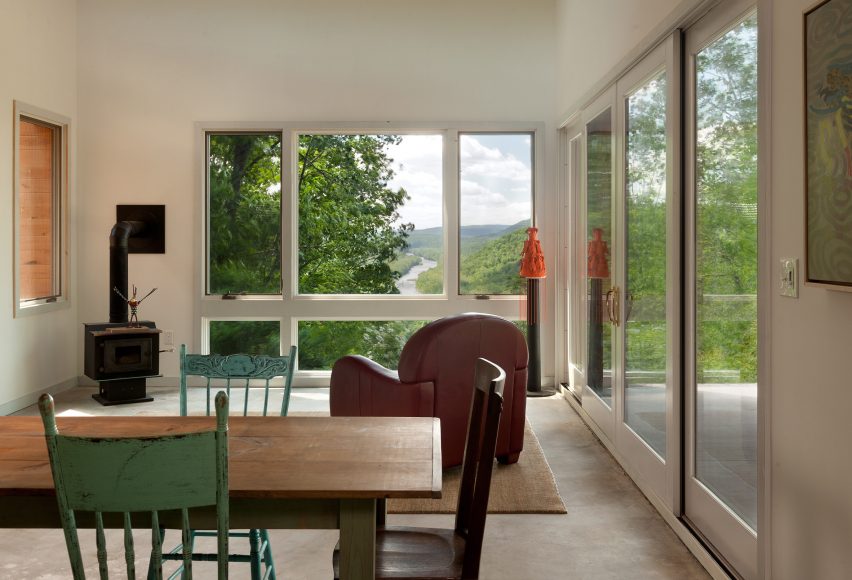 Ridge House by GriD Architects