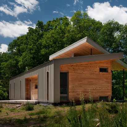 Ridge House by GriD Architects