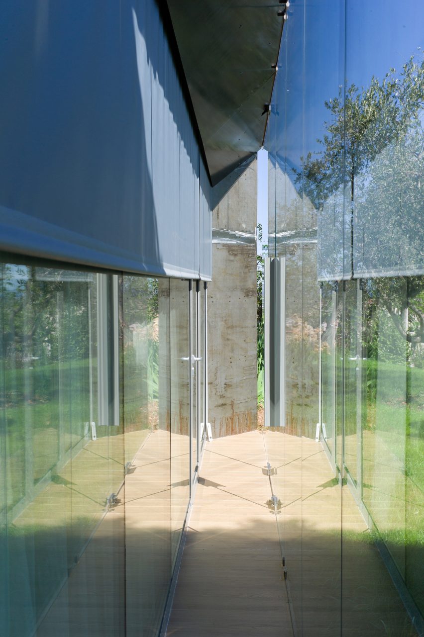 SPE House by ELLENA MEHL Architects