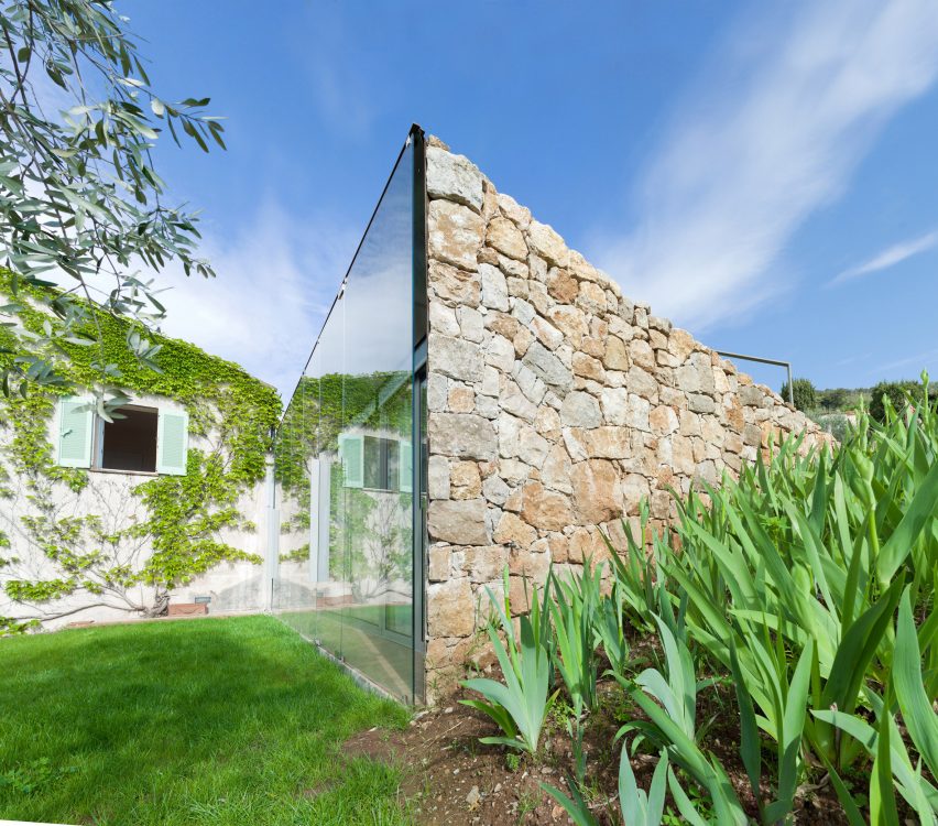 SPE House by ELLENA MEHL Architects