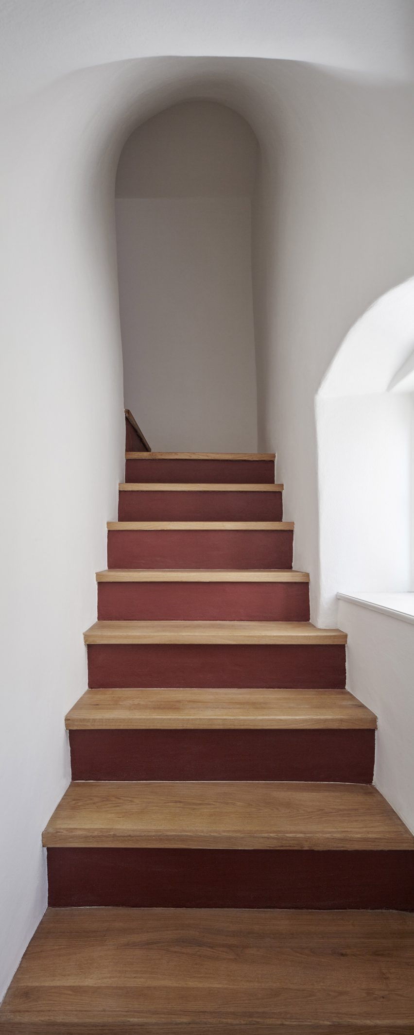 Štajnhaus Guest House by Ora Architects