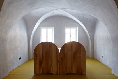 Štajnhaus Guest House by Ora Architects