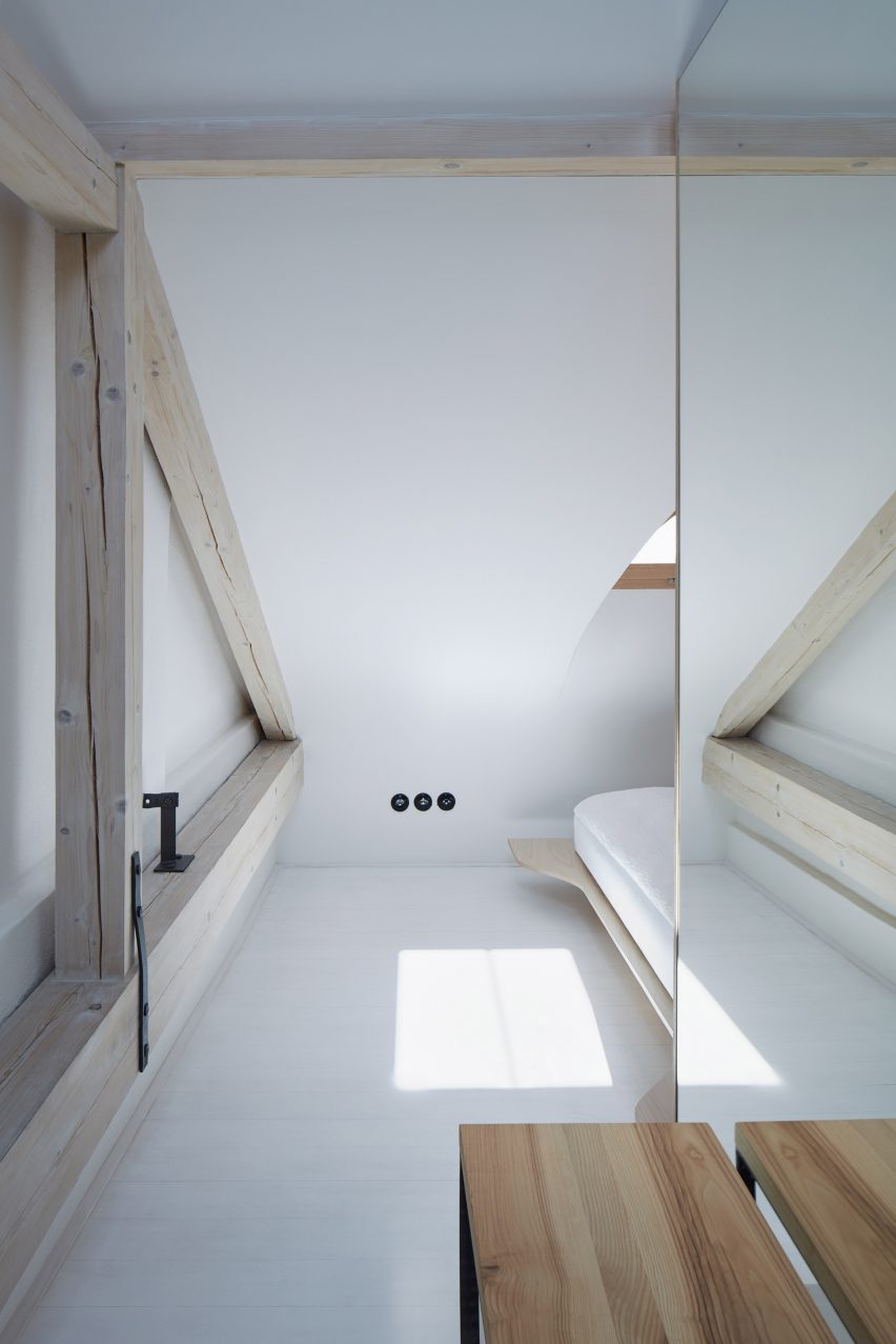 Štajnhaus Guest House by Ora Architects
