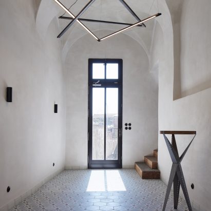 Štajnhaus Guest House by Ora Architects