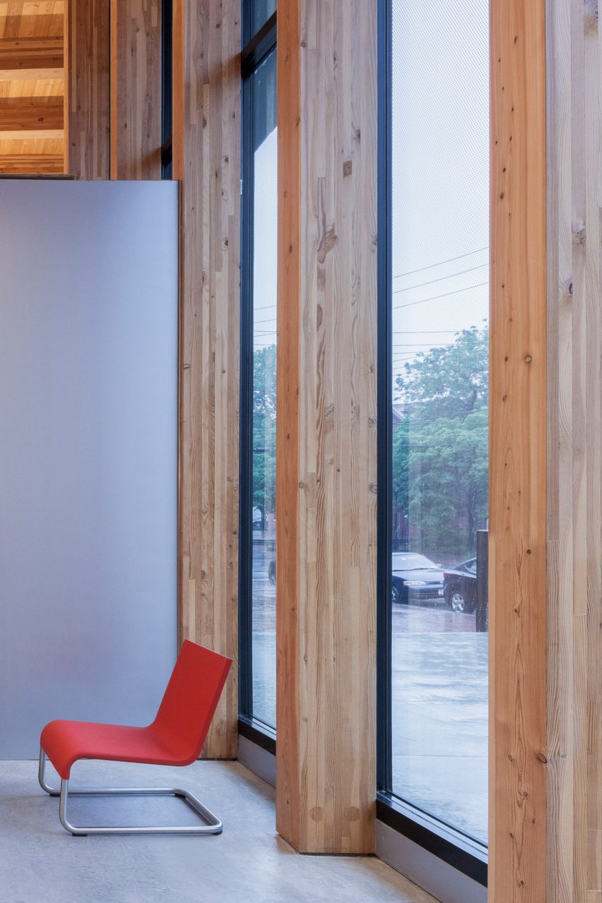 Stapleton branch of the New York Public Library by Andrew Berman Architects