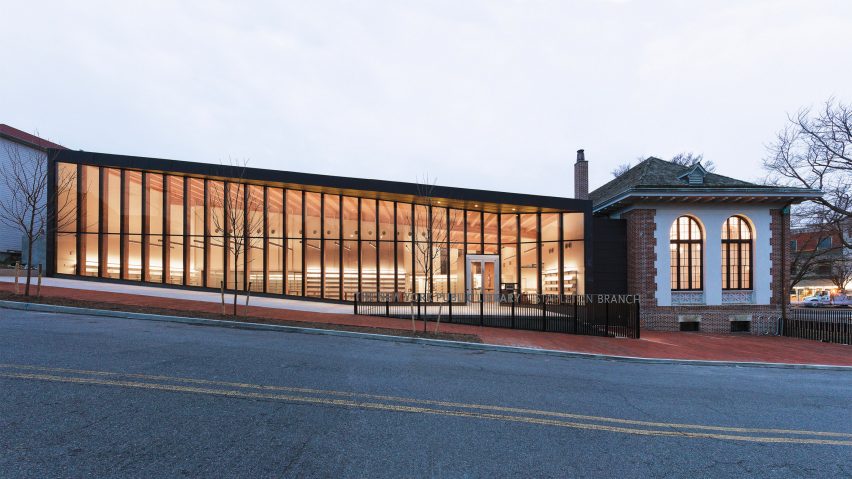 Andrew Berman Architect adds timber-framed extension to old Staten Island library