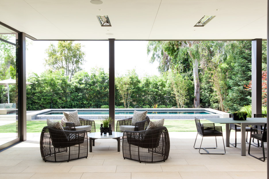Toulon Drive by Studio William Hefner