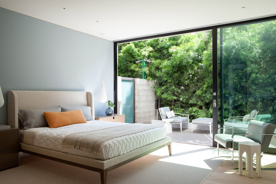 Toulon Drive by Studio William Hefner
