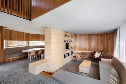 Sunken living room by Tandem