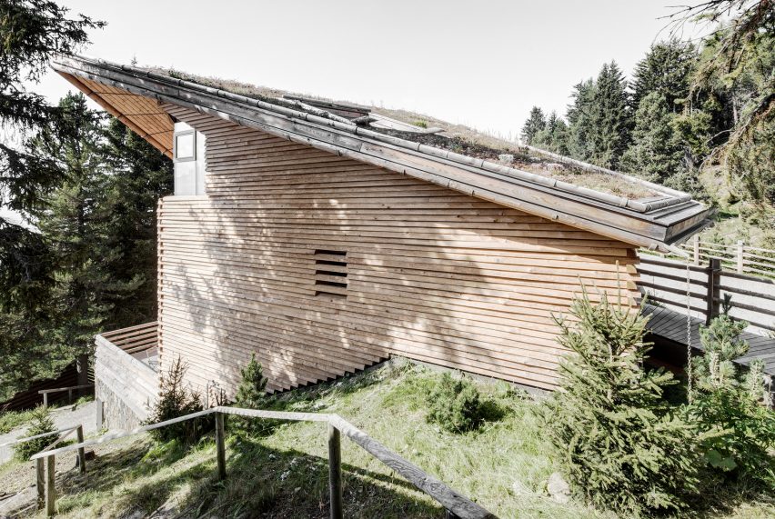 Twisted House by Bergmeisterwolf Architekten