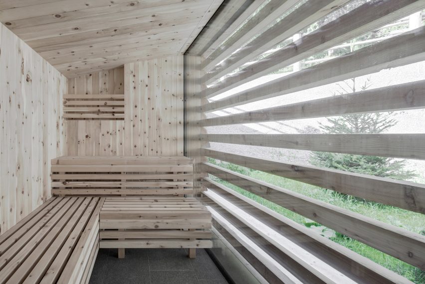 Twisted House by Bergmeisterwolf Architekten
