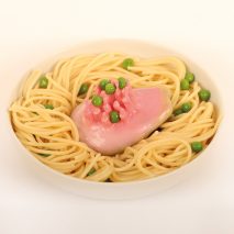 Marije Vogelzang tackles “mindless food consumption” with strangely shaped tableware