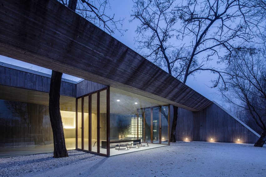Waterside Buddist Shrine by Archstudio