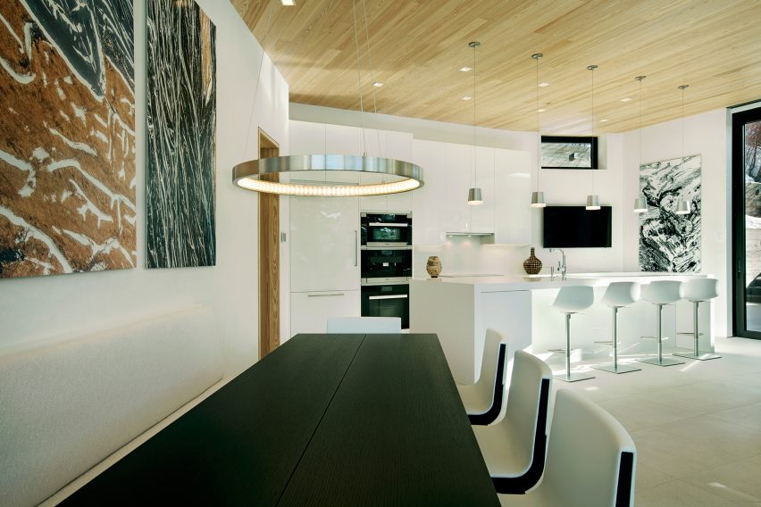 Zale Residence by Studio B