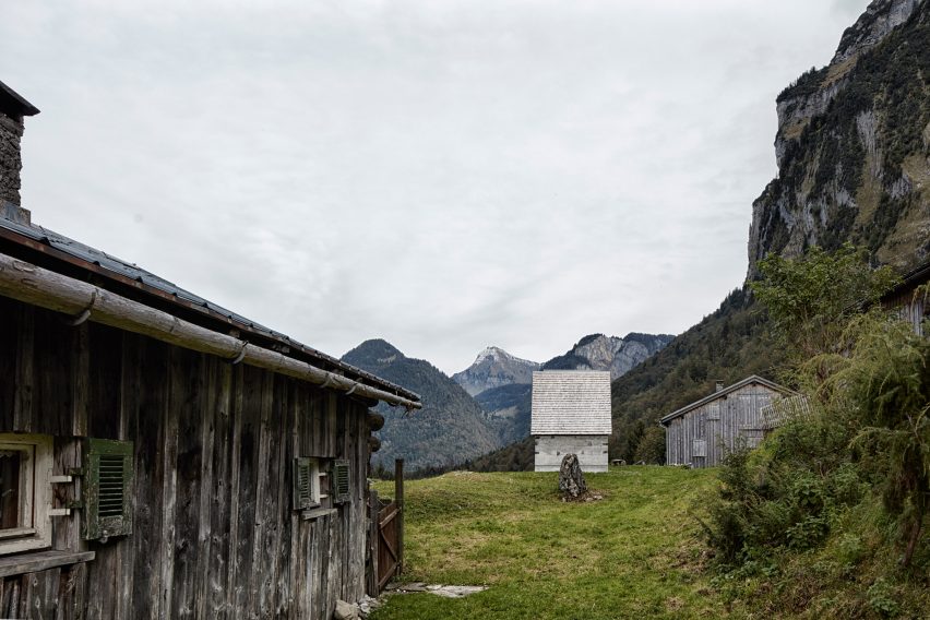 Alpine chapel by IMA, perched along a scenic Austrian meadow