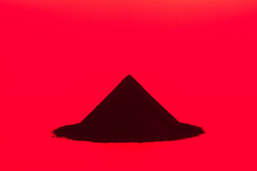 Destierro installation by Anish Kapoor