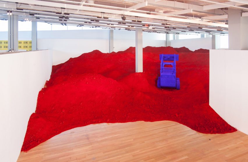 Destierro installation by Anish Kapoor