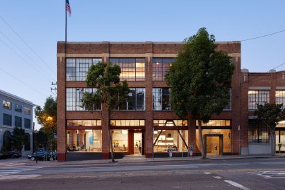 Blue Bottle by Bohlin Cywinski Jackson