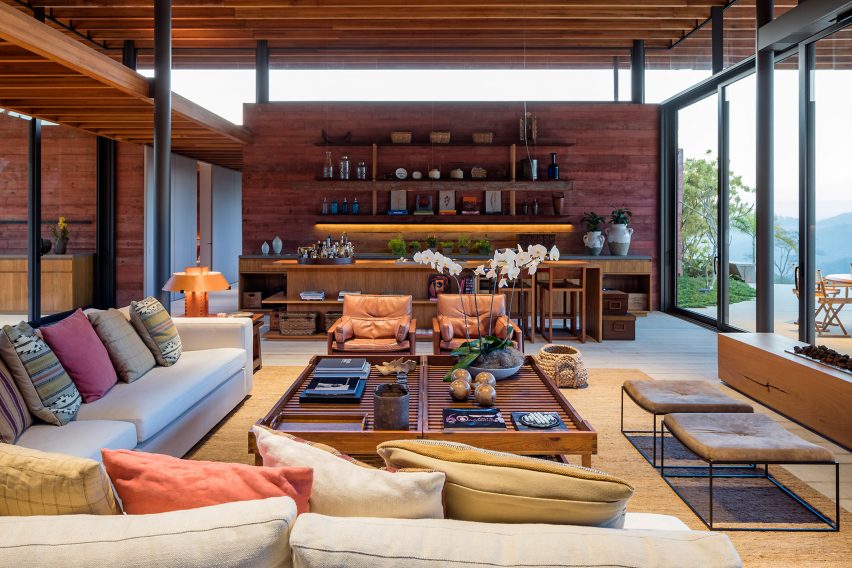 Casa Terra in Itaipava, Brazil by Bernardes Arquitetura