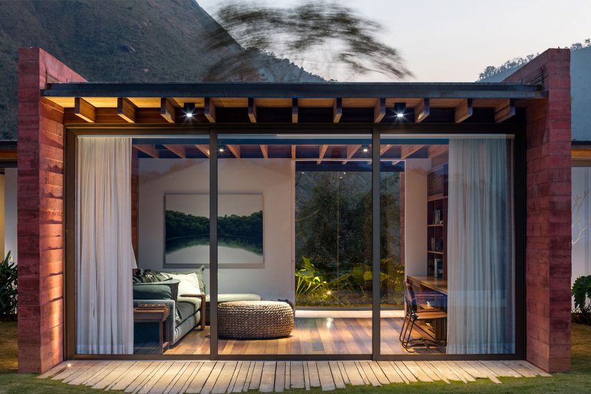 Casa Terra in Itaipava, Brazil by Bernardes Arquitetura